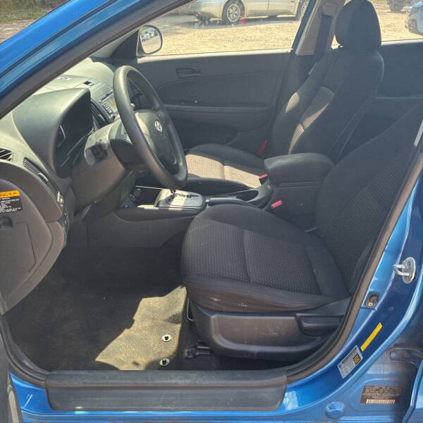 hyundai elantra touring 2010 KMHDB8AE2AU053728 image